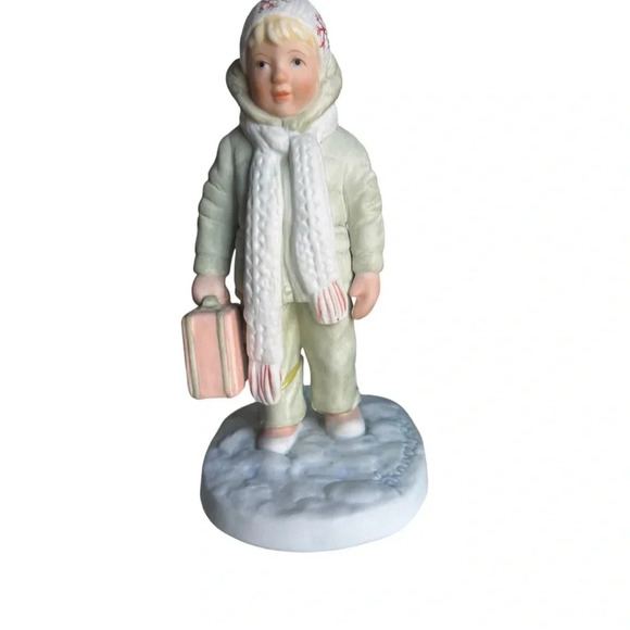 Frances Hook "All Bundled Up" signed by Barbara Hook Figurine dated 1982 - Picture 2 of 14